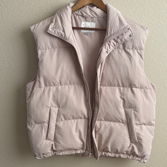a new day Women's Puffer Vest - Picture 5 of 5